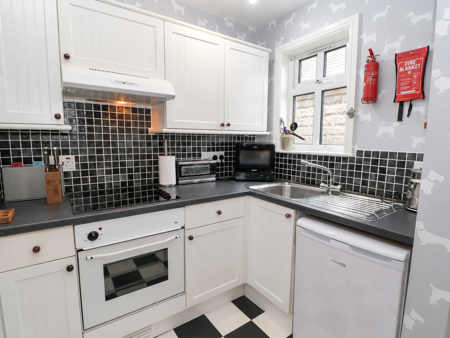 Additional kitchen space at Heather Brae